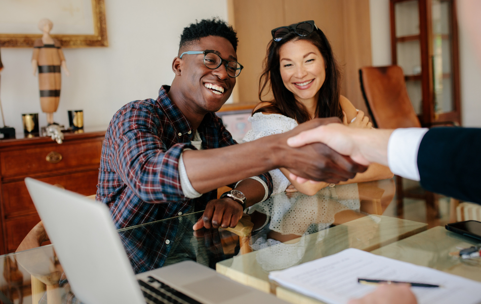 Couple with realtor